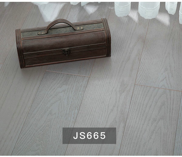 家用地板選多層實(shí)木復(fù)合地板還是強(qiáng)化地板，哪種好？太多人選錯(cuò)了