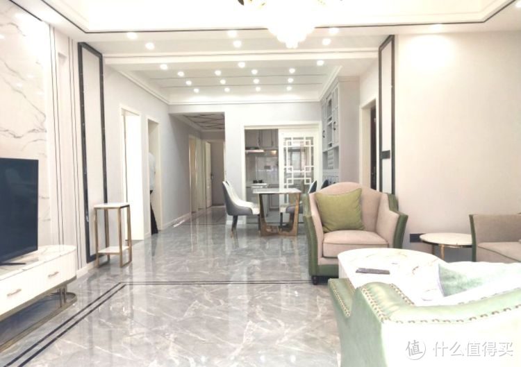 119㎡現(xiàn)代簡(jiǎn)約三居室，20萬(wàn)全包給熟人裝修，還沒(méi)開始入住先曬曬