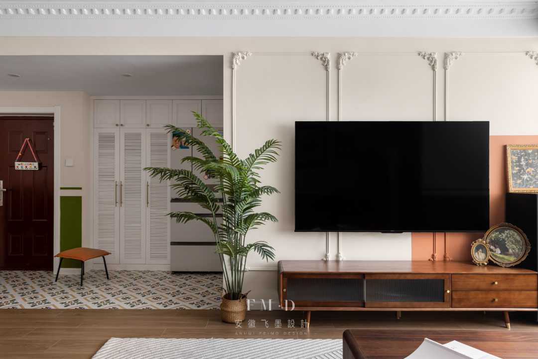 95㎡老房爆改復(fù)古法式風(fēng)，堪稱打工人裝修模板！這錢花得太值了