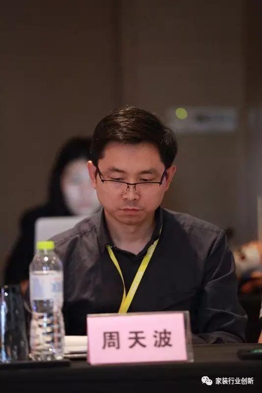 青島裝修設(shè)計_咖啡廳裝修效果圖 設(shè)計_上海裝修展會春亭設(shè)計棒