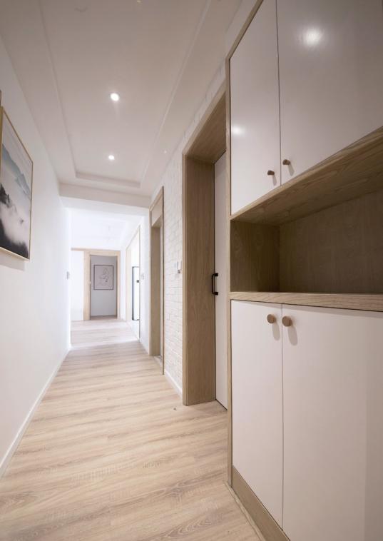 看她家裝修，整屋全木現(xiàn)場制作，兒童房高低床，實(shí)用性極強(qiáng)！喜歡