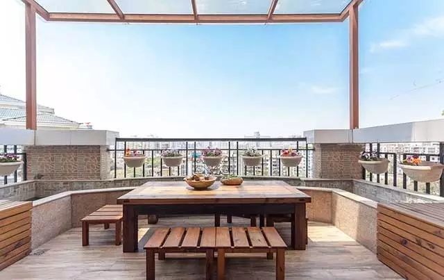 木樓梯裝修效果圖_別墅木樓梯裝修效果圖_閣樓木樓梯裝修效果圖