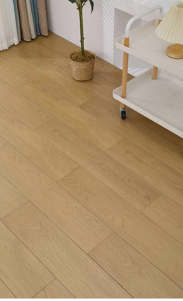 木地板 VS 瓷磚地板：沒有絕對的 “更好”，只有更適合的 “生活”